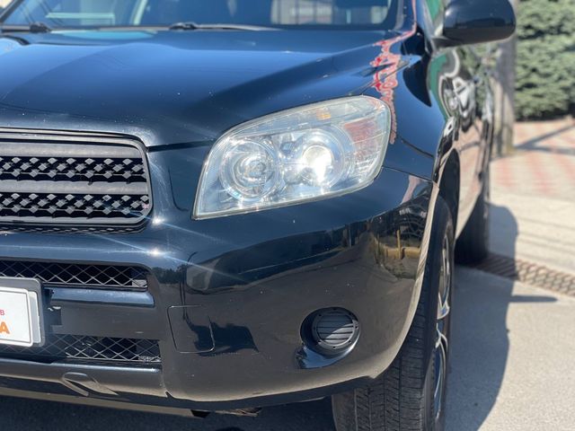 Toyota RAV4 - зображення 2