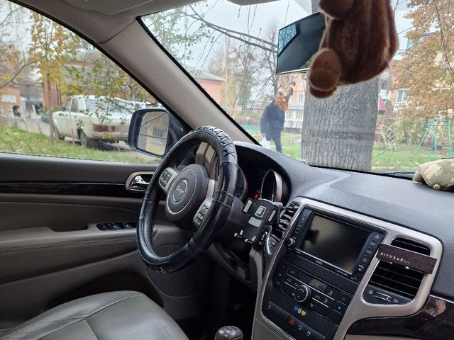Jeep Grand Cherokee - зображення 5