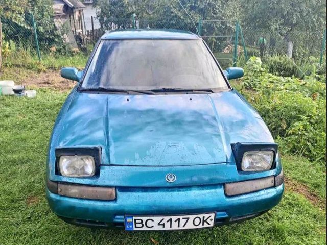 Mazda 323 - зображення 1
