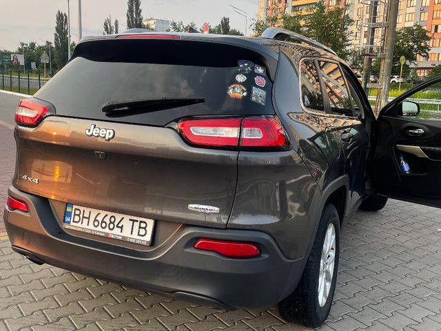 Jeep Cherokee - зображення 2