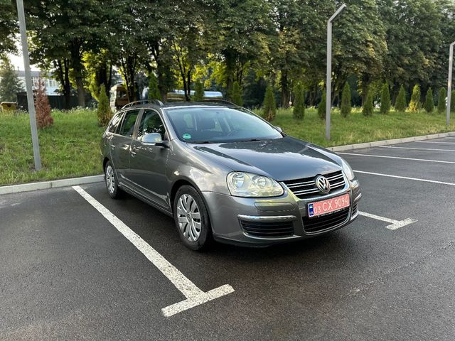 Volkswagen Golf - зображення 1