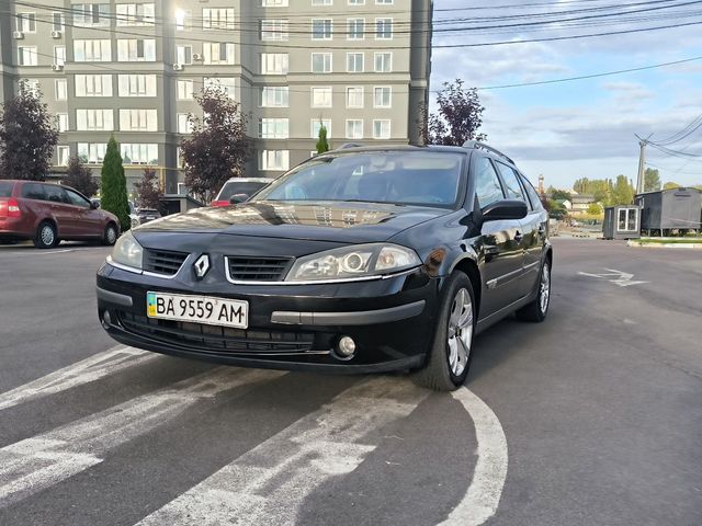 Renault Laguna - фото 1
