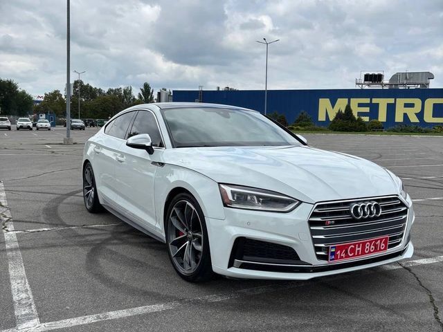 Audi S5 - фото 1