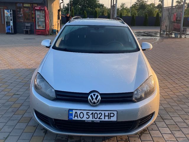 Volkswagen Golf - зображення 1
