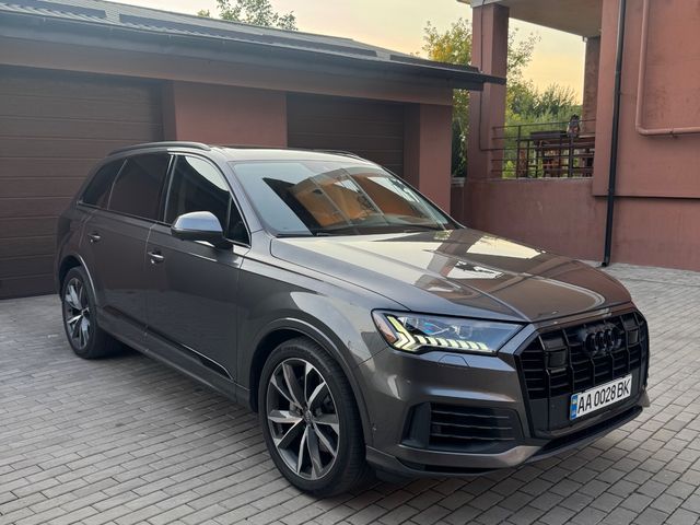 Audi Q7 - зображення 1