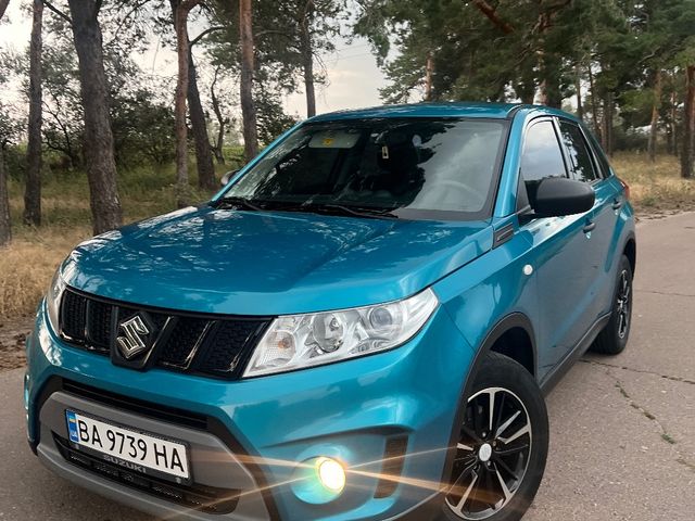 Suzuki Vitara - фото 1