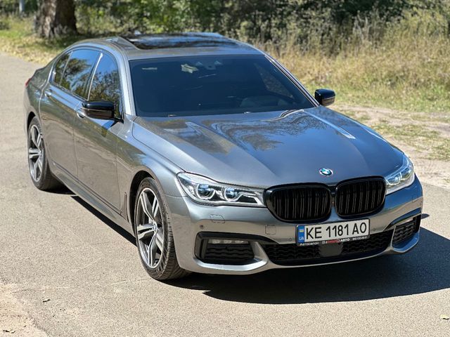 BMW 7 серії - фото 3