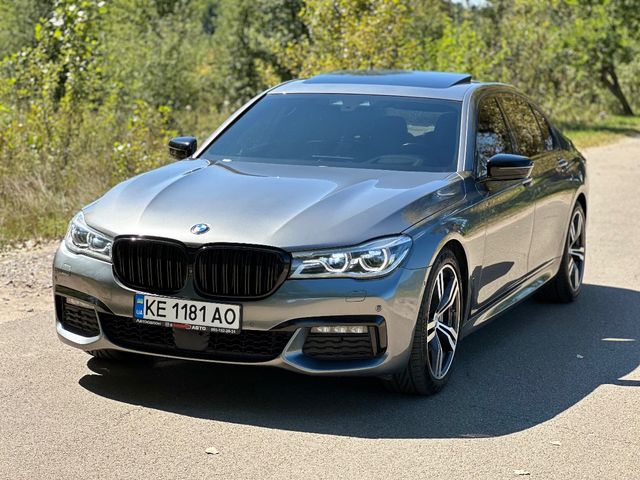 BMW 7 серії - фото 1