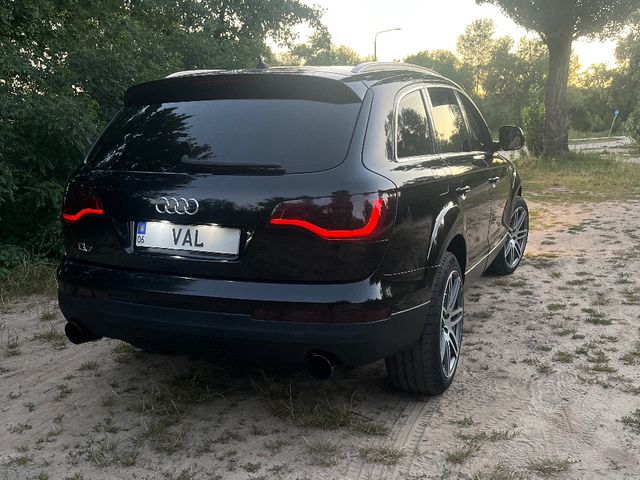 Audi Q7 - зображення 4