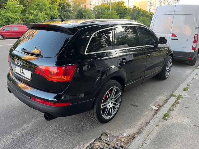 Audi Q7 - зображення 1