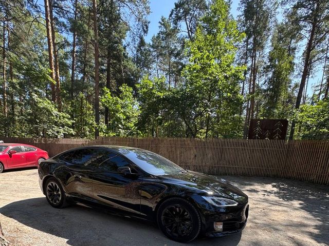 Tesla Model S - зображення 5
