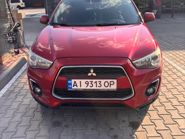 Mitsubishi Outlander Sport - зображення 1