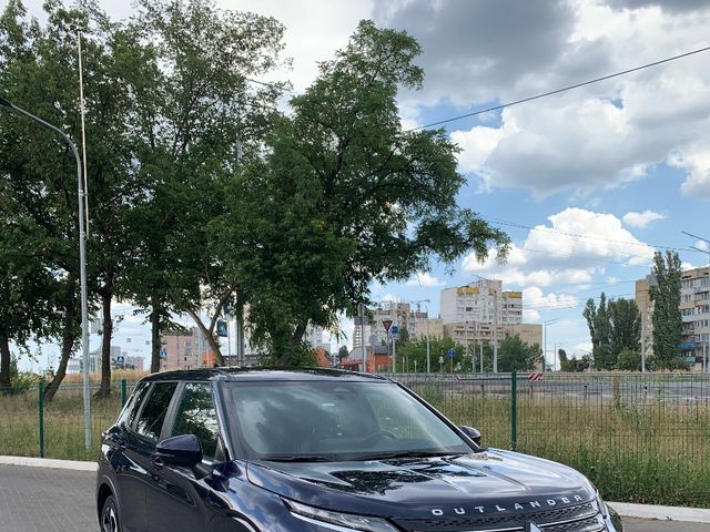 Mitsubishi Outlander - зображення 3