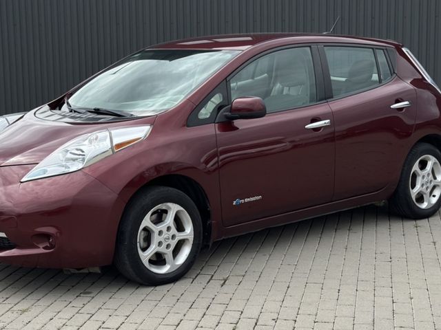 Nissan Leaf - зображення 1