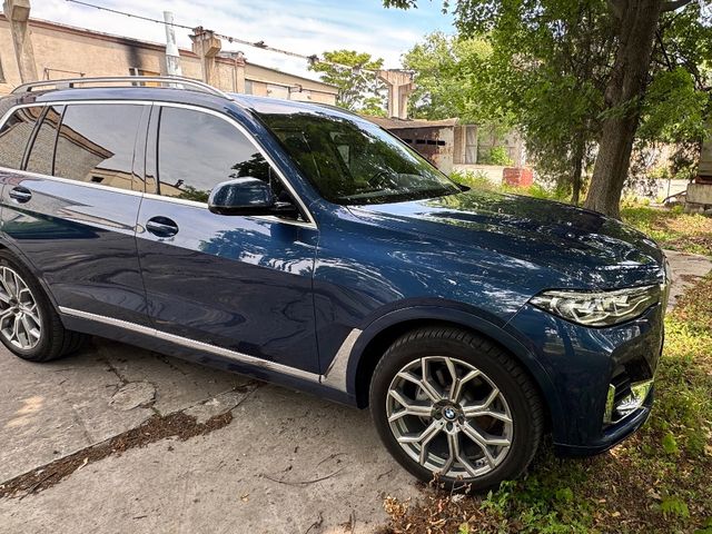 BMW X7 - зображення 2
