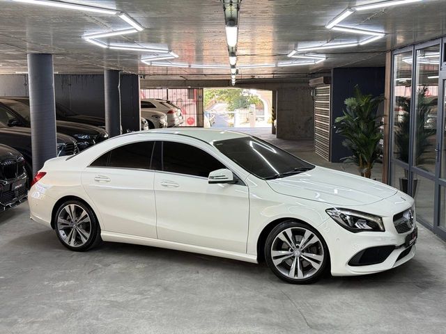 Mercedes-Benz CLA - зображення 1