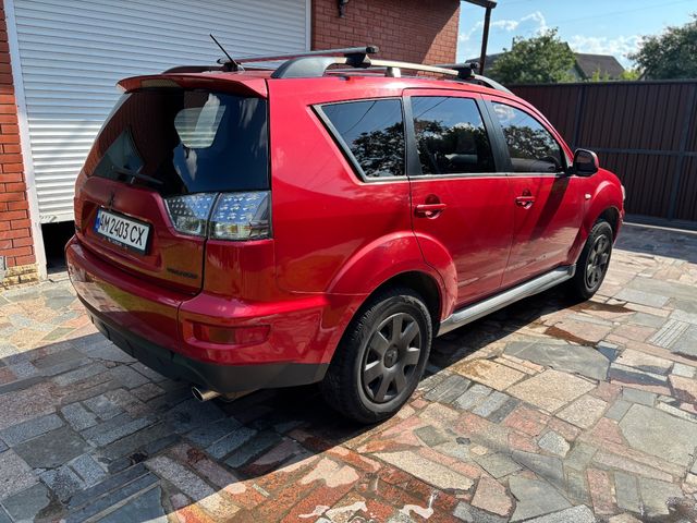Mitsubishi Outlander - зображення 3