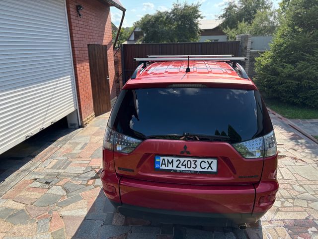 Mitsubishi Outlander - зображення 4