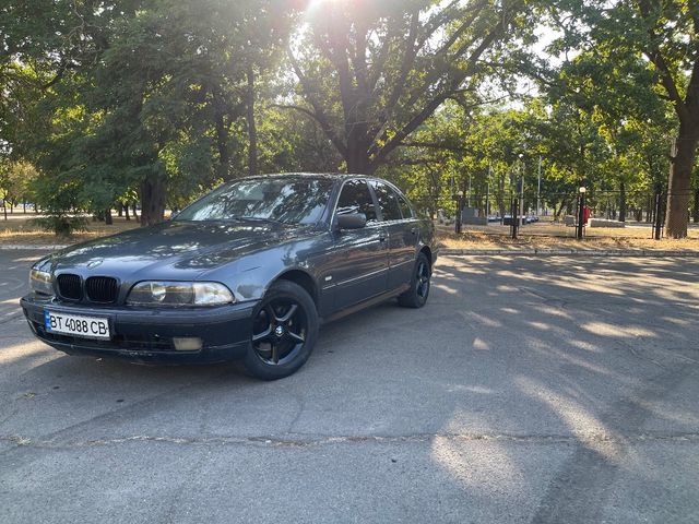 BMW 5 серії - зображення 2