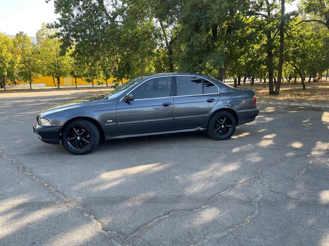 BMW 5 серії - зображення 5