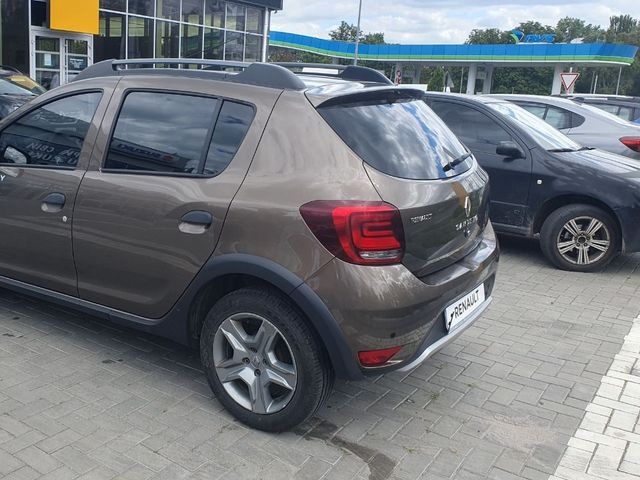 Renault Sandero - фото 2