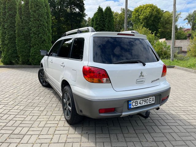 Mitsubishi Outlander - зображення 4