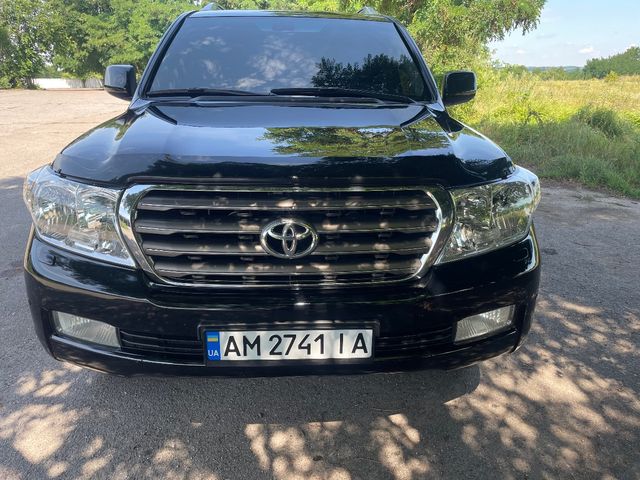 Toyota Land Cruiser - зображення 1