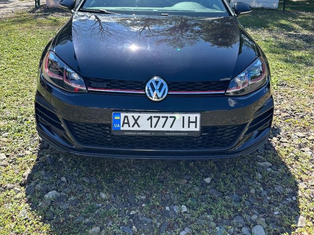 Volkswagen Golf GTI - зображення 2