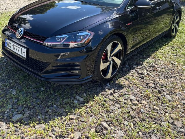 Volkswagen Golf GTI - зображення 1
