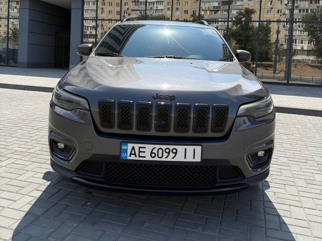 Jeep Cherokee - зображення 3