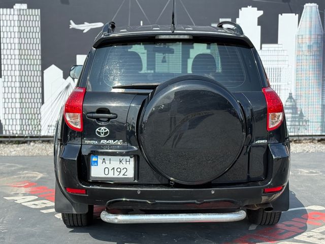 Toyota RAV4 - зображення 2
