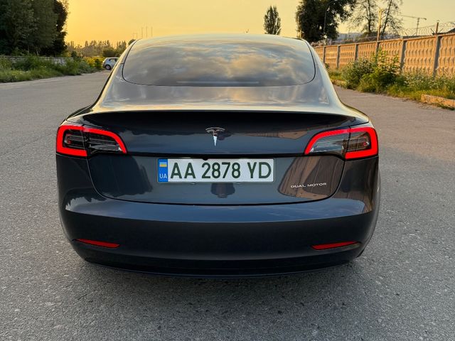 Tesla Model 3 - зображення 2
