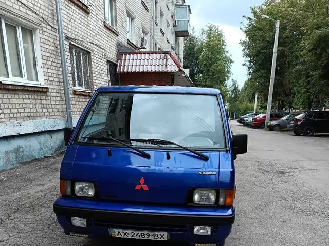 Mitsubishi L300 - зображення 1