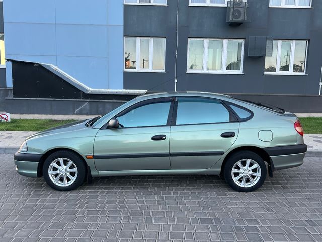 Toyota Avensis - зображення 3