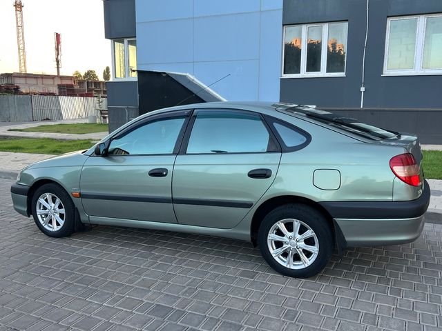 Toyota Avensis - зображення 4