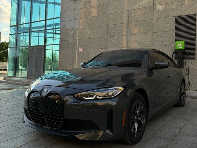 BMW i4 - зображення 2