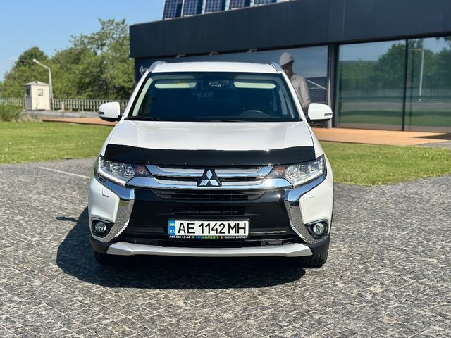 Mitsubishi Outlander - зображення 3