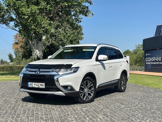 Mitsubishi Outlander - зображення 1