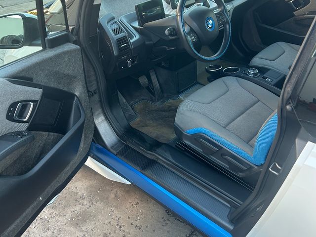 BMW i3 - фото 4