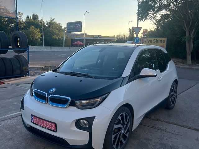 BMW i3 - фото 2