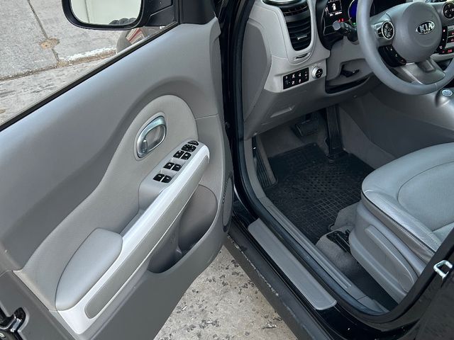 Kia Soul EV - фото 4