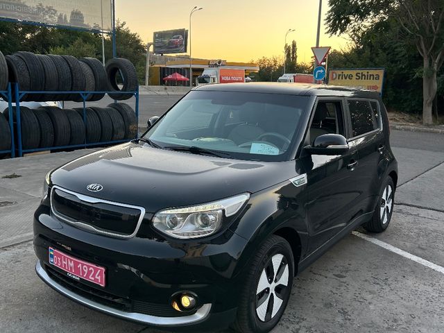 Kia Soul EV - фото 1