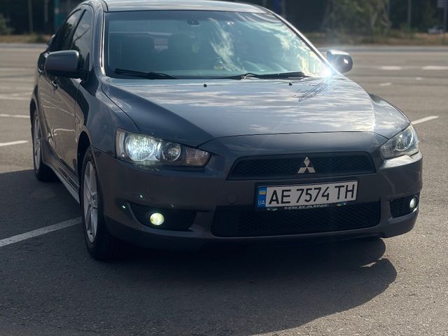 Mitsubishi Lancer - зображення 2