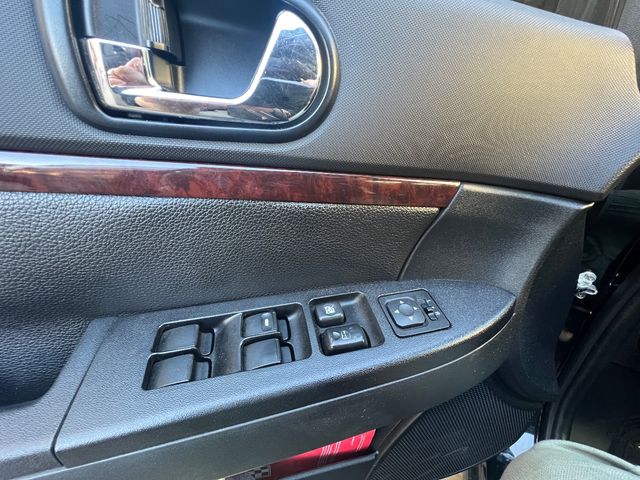 Mitsubishi Galant - зображення 2