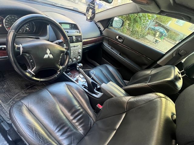Mitsubishi Galant - зображення 1