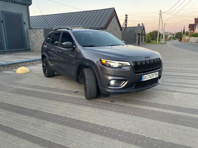 Jeep Cherokee - зображення 4