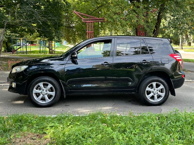 Toyota RAV4 - зображення 3