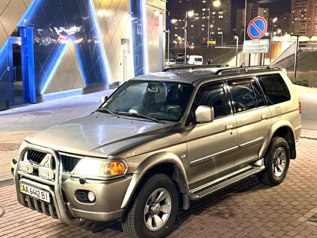 Mitsubishi Pajero Sport - зображення 1