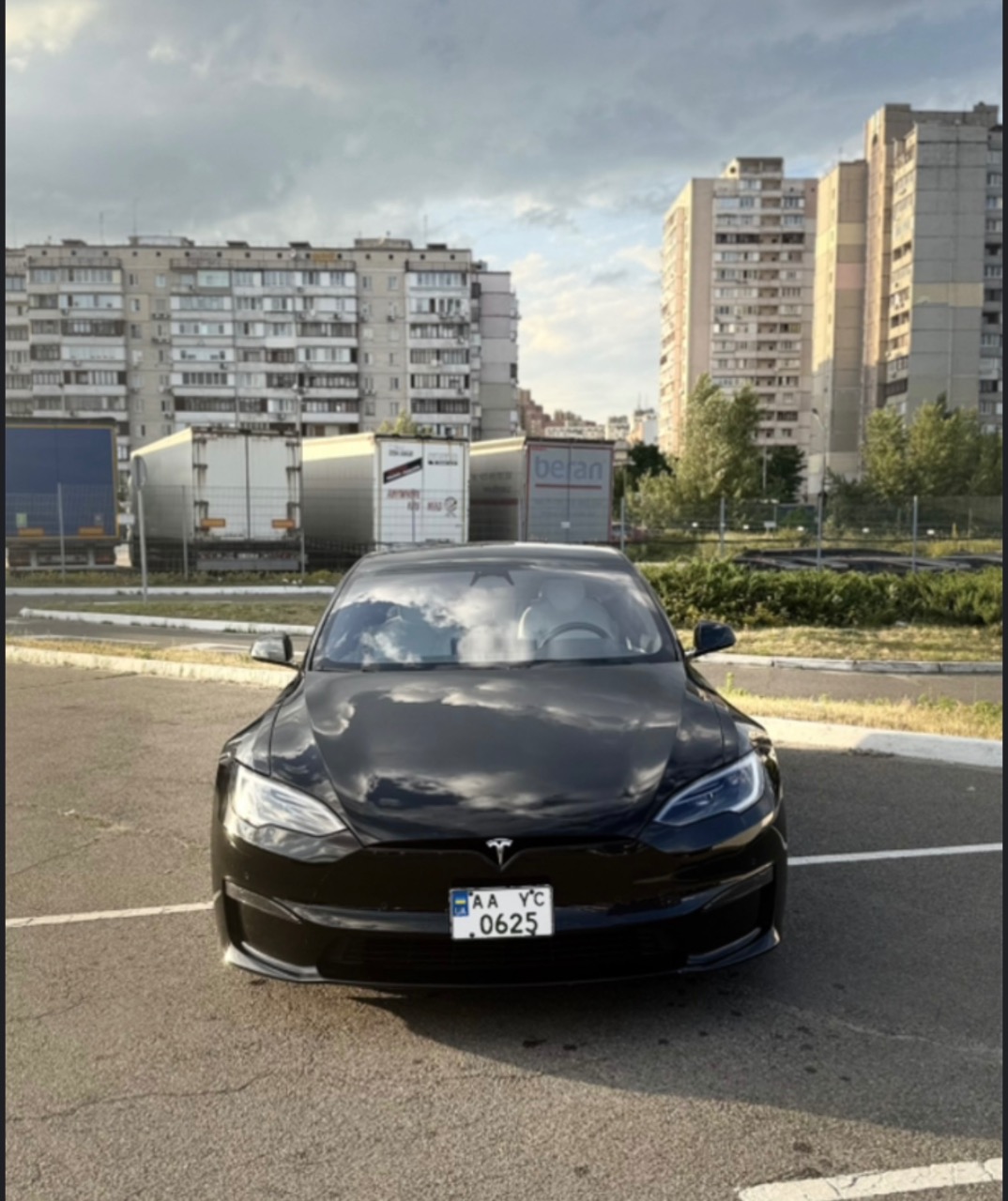 Tesla Model S - зображення 1