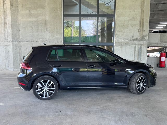 Volkswagen Golf - зображення 4